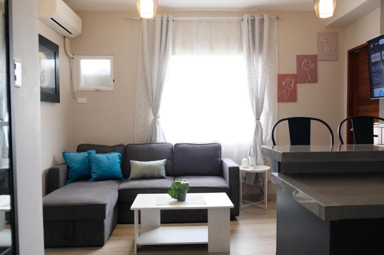 2-Bedroom Boutique City Condo - Newly Renovated! Cebú Exterior foto