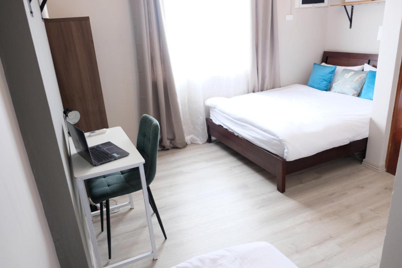 2-Bedroom Boutique City Condo - Newly Renovated! Cebú Exterior foto