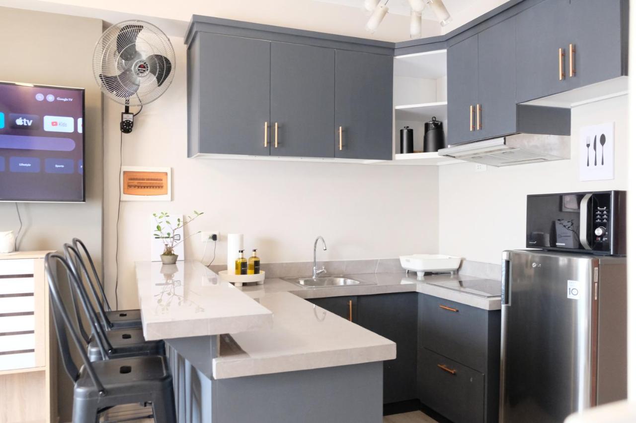 2-Bedroom Boutique City Condo - Newly Renovated! Cebú Exterior foto