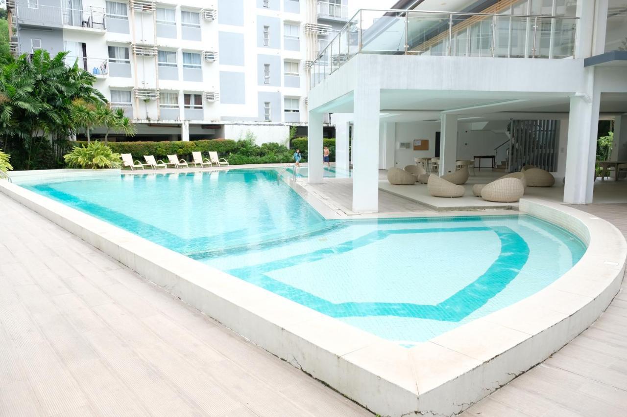 2-Bedroom Boutique City Condo - Newly Renovated! Cebú Exterior foto