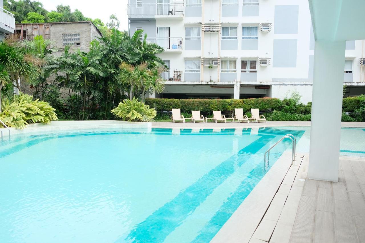 2-Bedroom Boutique City Condo - Newly Renovated! Cebú Exterior foto