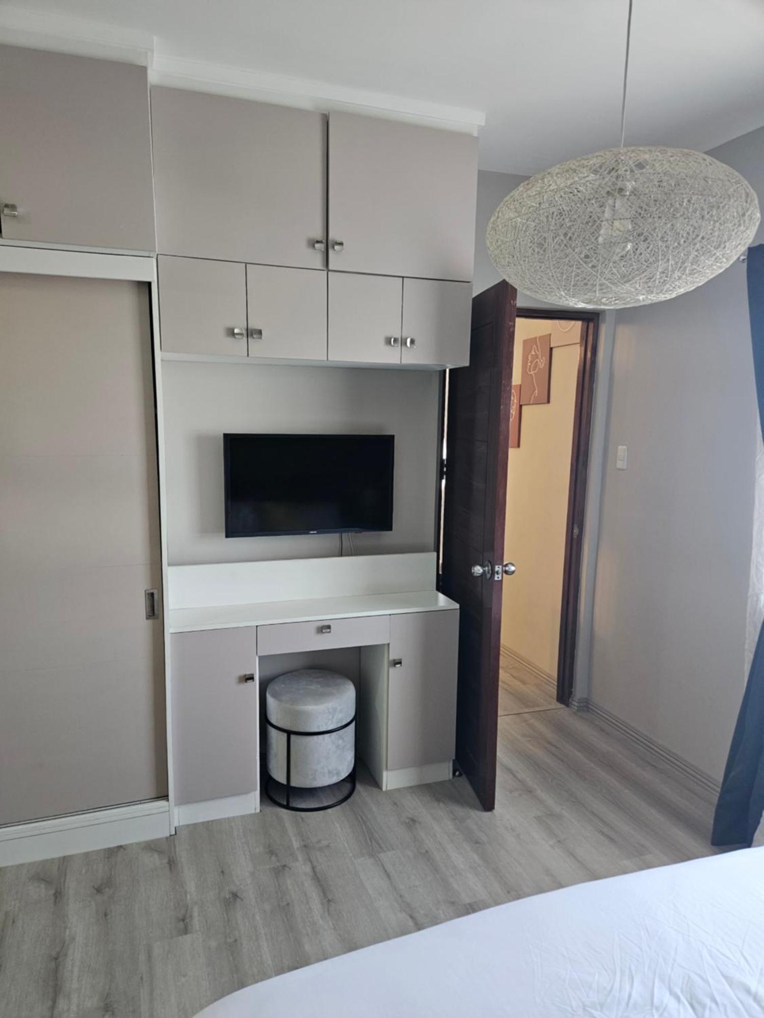 2-Bedroom Boutique City Condo - Newly Renovated! Cebú Exterior foto