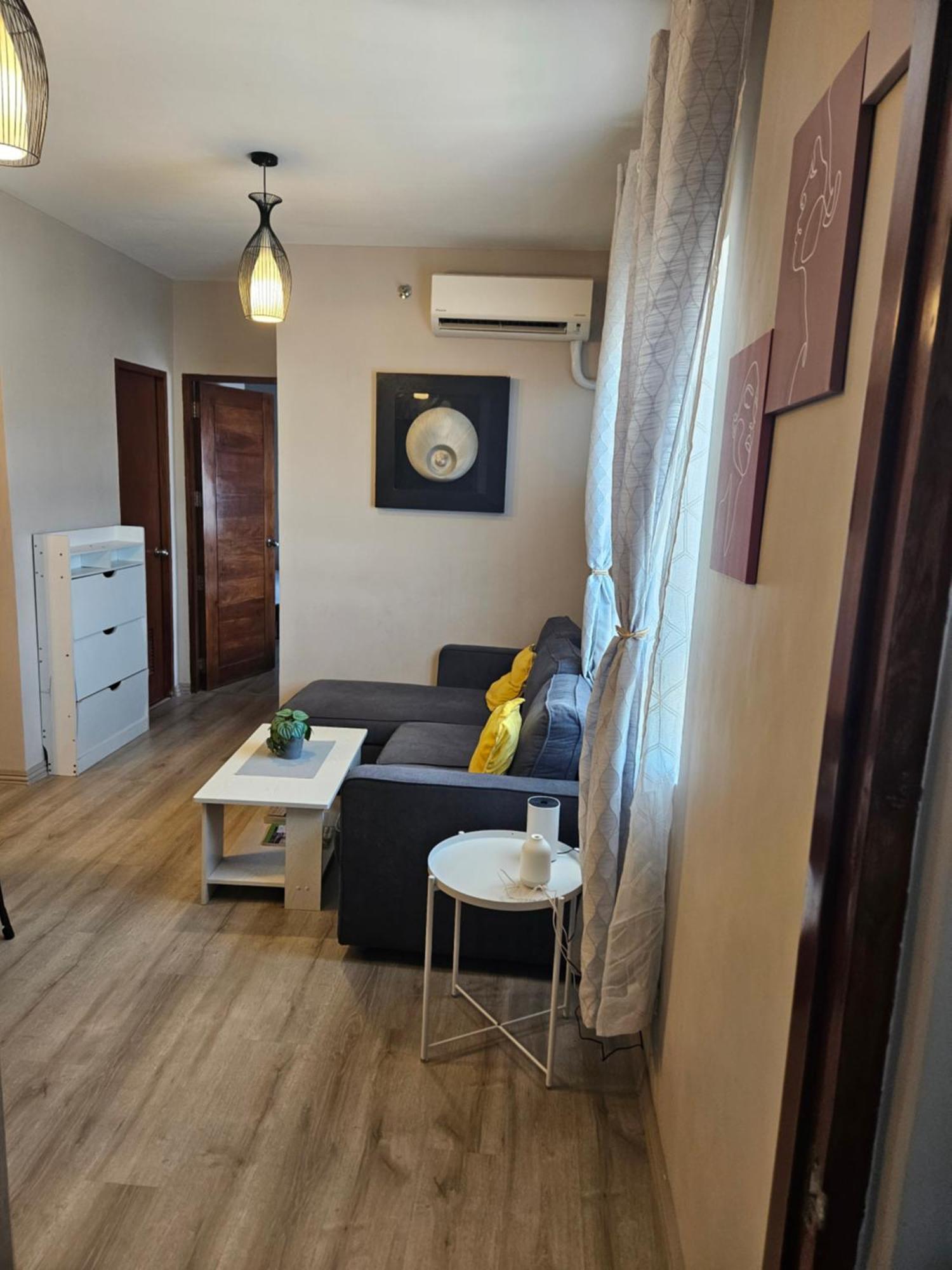 2-Bedroom Boutique City Condo - Newly Renovated! Cebú Exterior foto