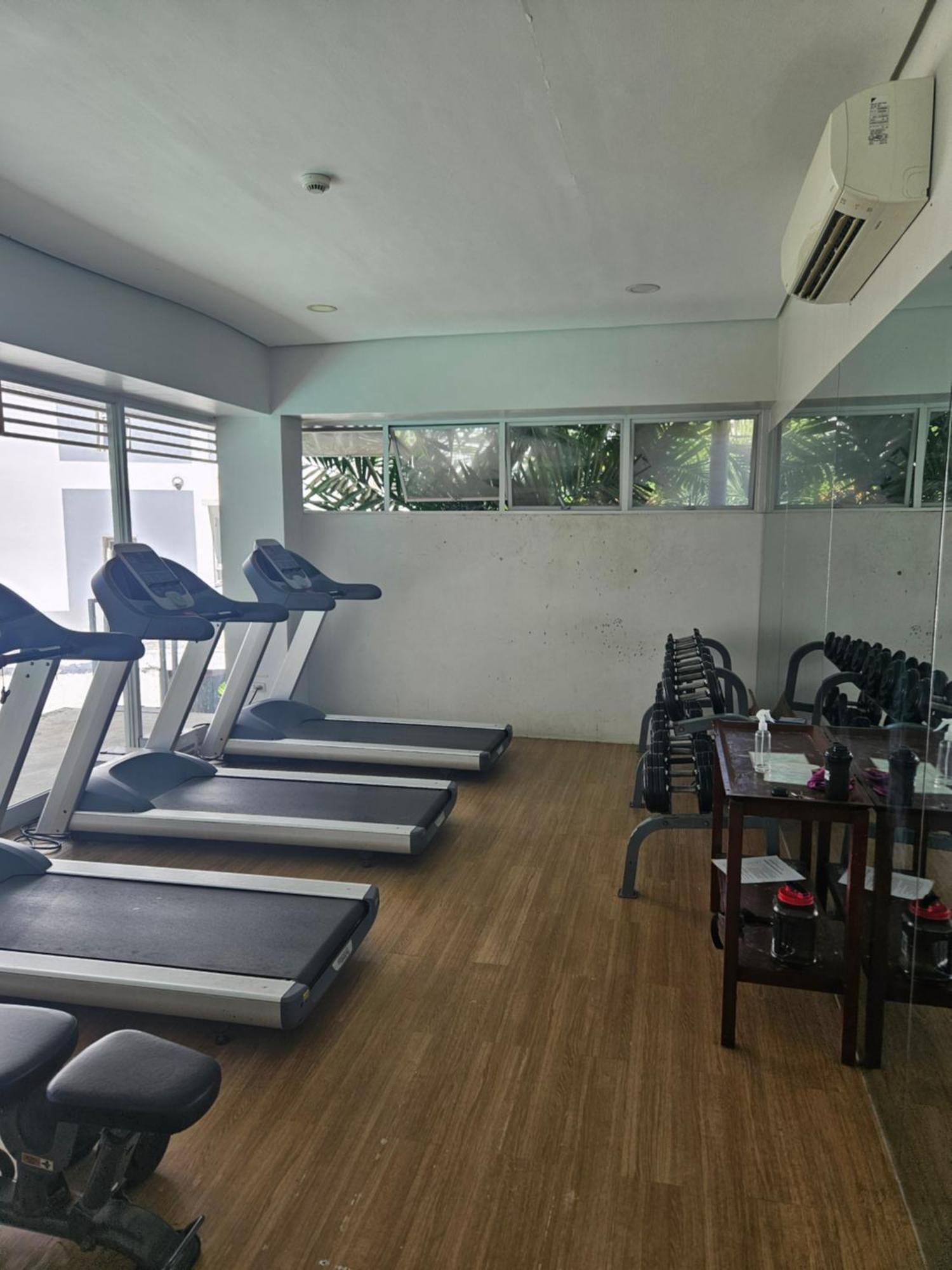2-Bedroom Boutique City Condo - Newly Renovated! Cebú Exterior foto