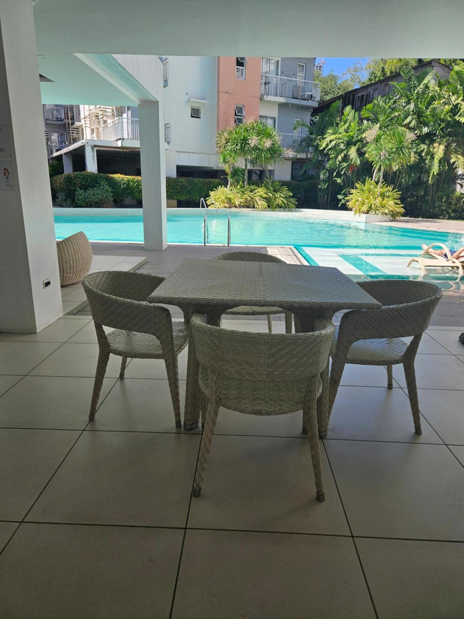 2-Bedroom Boutique City Condo - Newly Renovated! Cebú Exterior foto